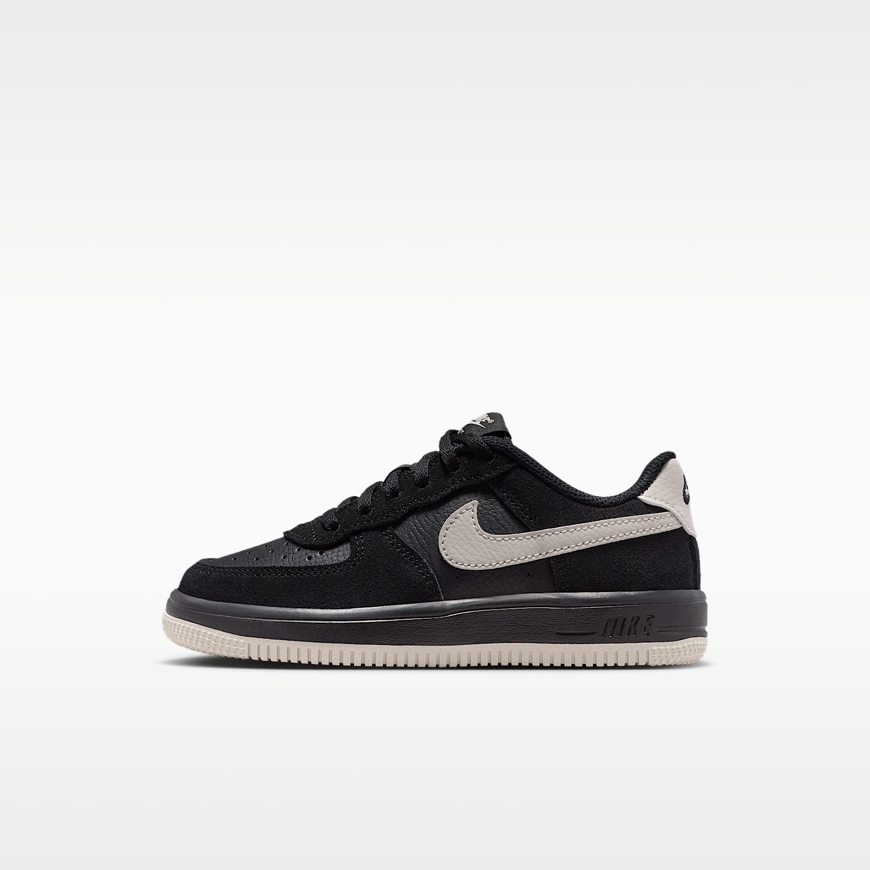 Nike Force 1 Low LV8 2 Little Kids' Shoes. Nike.com